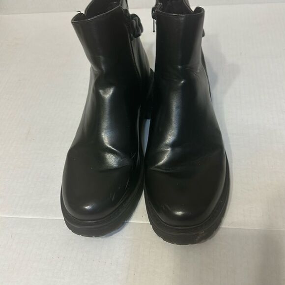 Black Rivet Black Boots - Picture 1 of 7